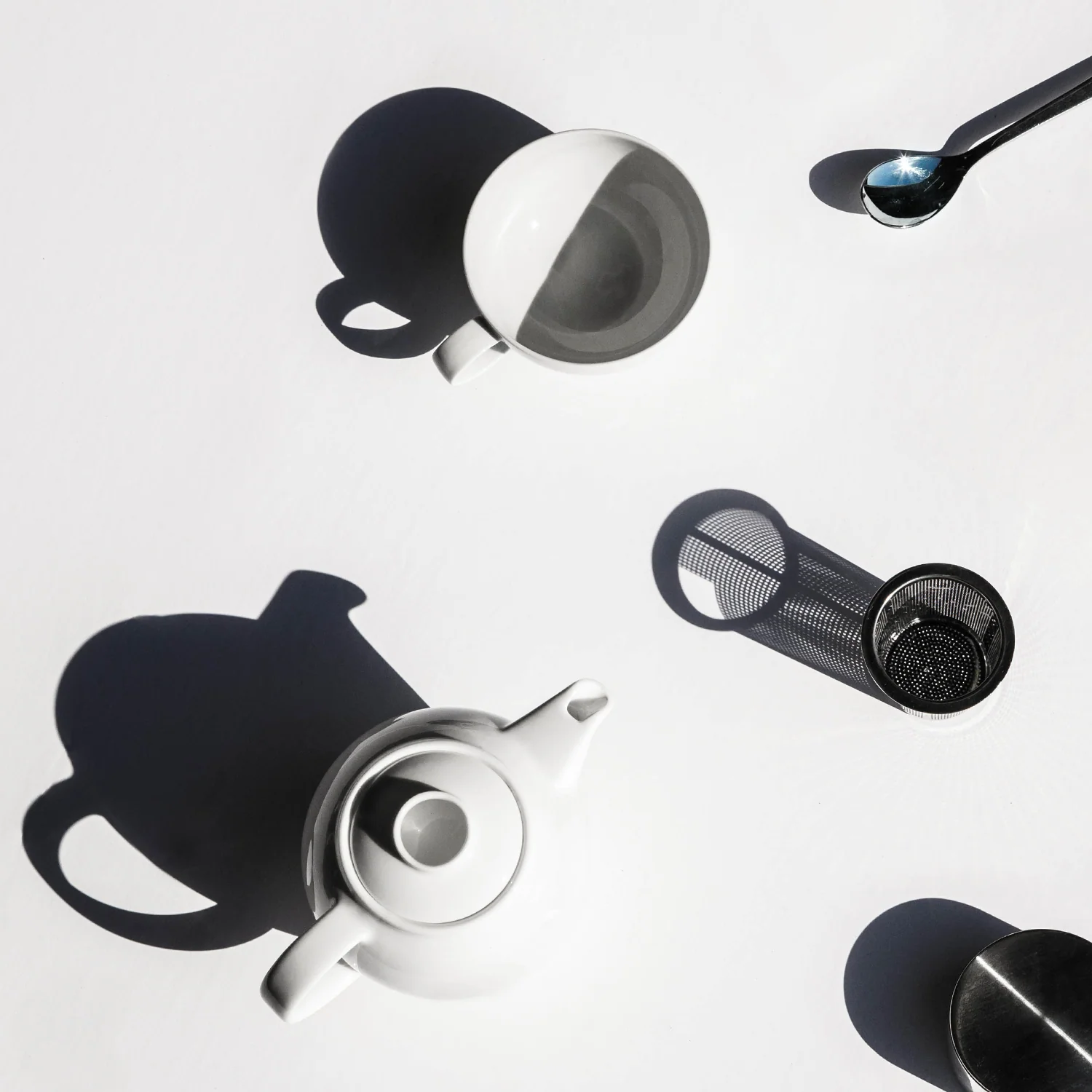 Basic White T-Pot - Image 3