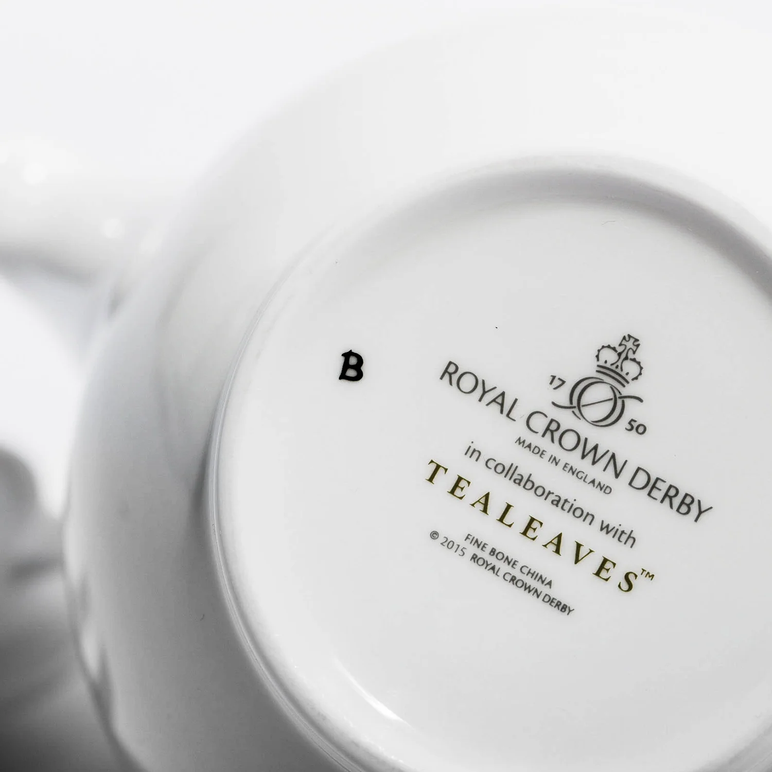 Basic White T-Pot - Image 6